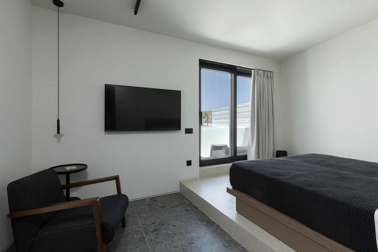 Cubic Mykonos Seafront Design Suites Ornos  Exterior photo